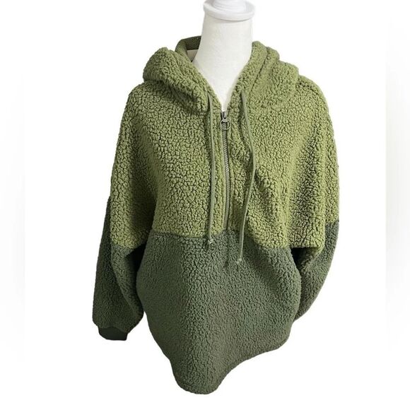 Victoria’s Secret pink large nwt  green Sherpa jacket Half
Zip Pullover hoodie - Picture 2 of 12